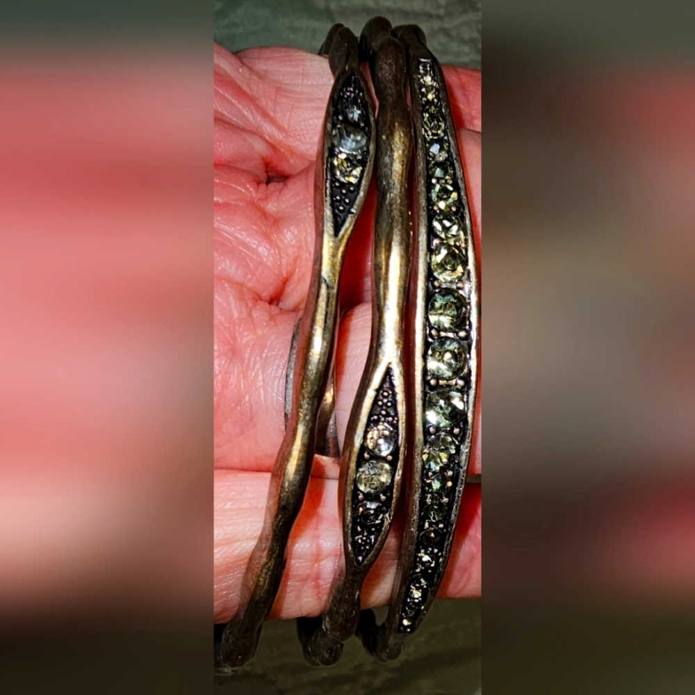 Obsessionofmysister silvertone bracelets with peridot inset
